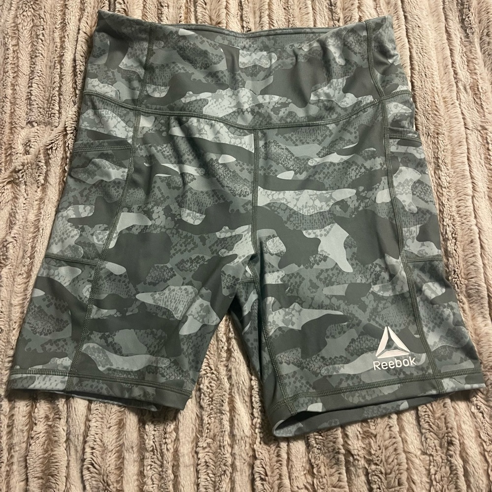 NWOT Reebok Biker Shorts Green Camo